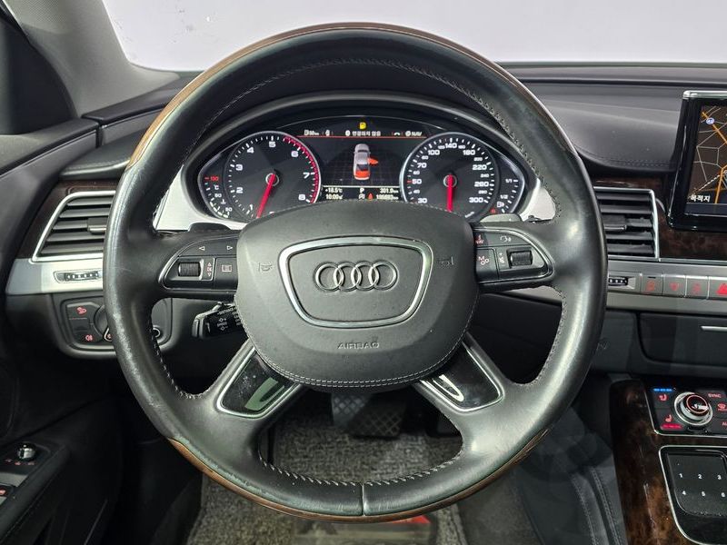 2014 Audi A8 4.0 TFSI Quattro LWB D4 photo 12