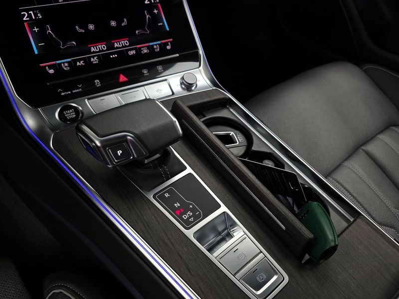 2025 Audi A6 40 TDI Premium photo 9