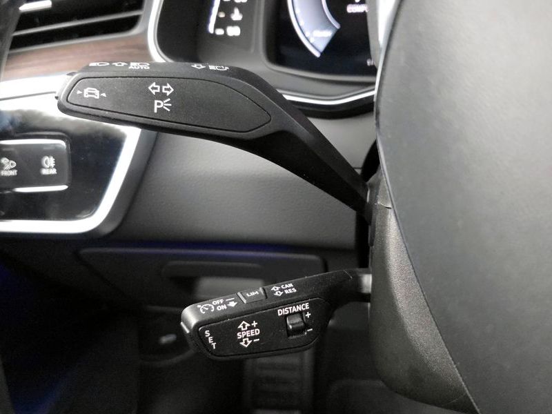 2025 Audi A6 40 TDI Premium photo 17