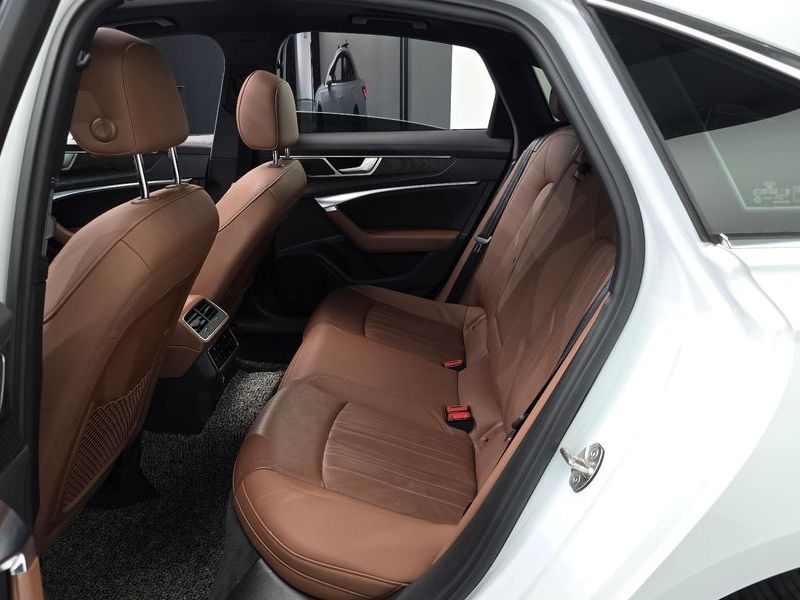 2021 Audi A6 45 TFSI Premium photo 12
