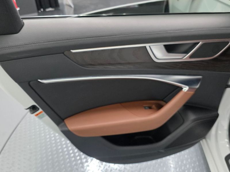 2021 Audi A6 45 TFSI Premium photo 25
