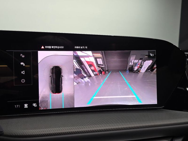 2025 Audi Q5 40 TDI Quattro S Line Black Edition photo 15