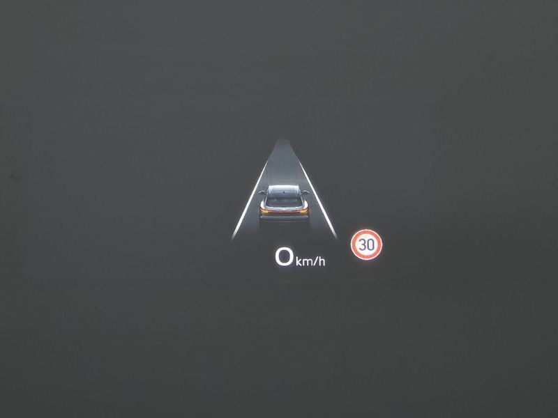 2025 Audi Q5 40 TDI Quattro S Line Black Edition photo 16