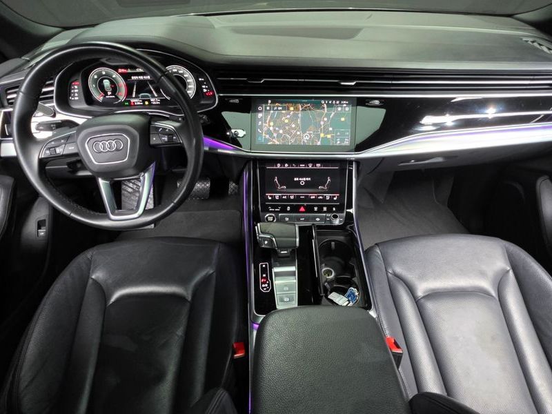 2021 Audi Q8 45 TDI Quattro Premium photo 7