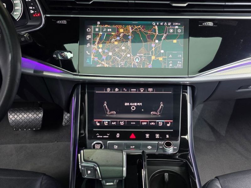 2021 Audi Q8 45 TDI Quattro Premium photo 14