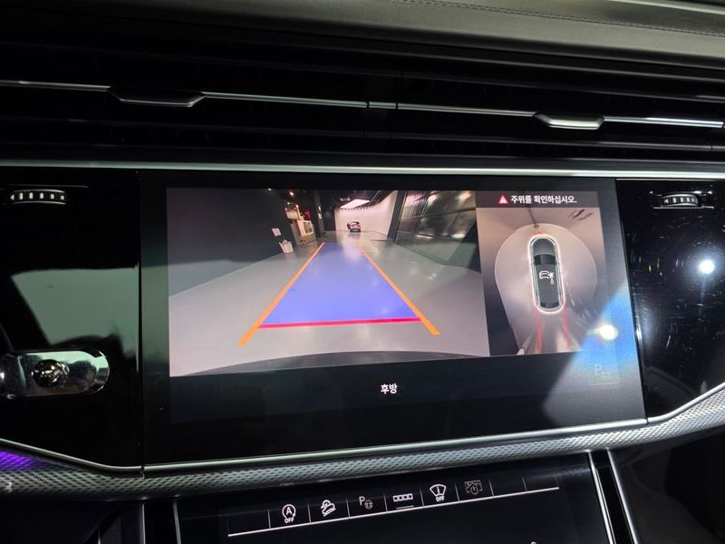 2021 Audi Q8 45 TDI Quattro Premium photo 15