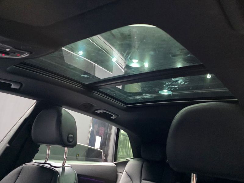 2021 Audi Q8 45 TDI Quattro Premium photo 18