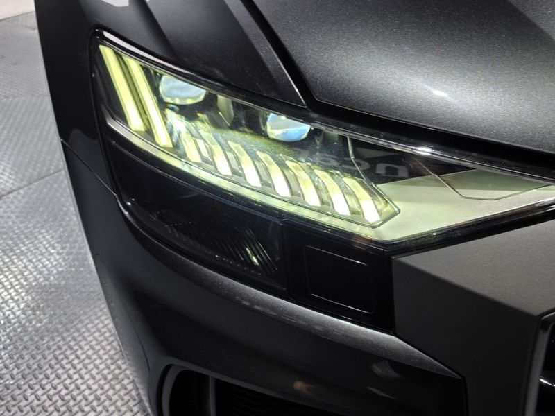 2021 Audi Q8 45 TDI Quattro Premium photo 22