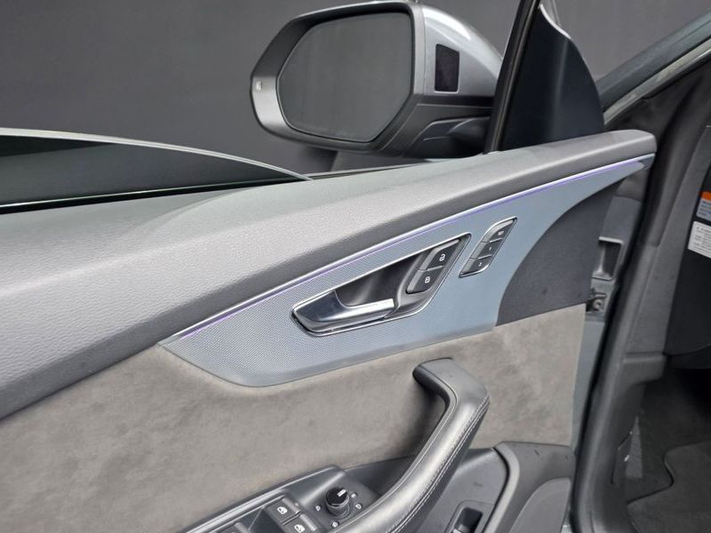 2021 Audi Q8 45 TDI Quattro Premium photo 27