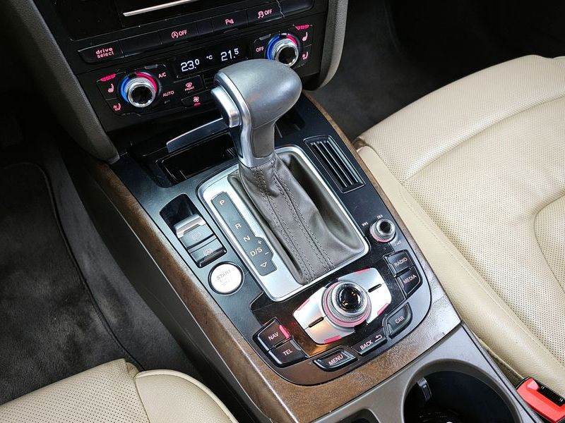 2015 Audi A4 35 TDI Quattro Comfort Edition B8 photo 9
