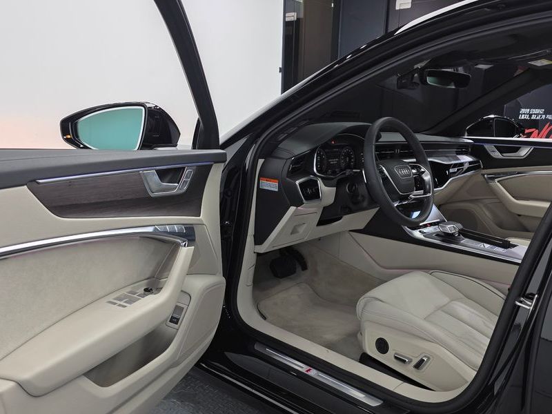 2025 Audi A6 45 TFSI Premium photo 10