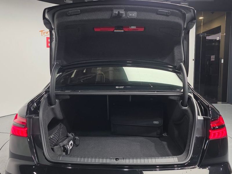 2025 Audi A6 45 TFSI Premium photo 20