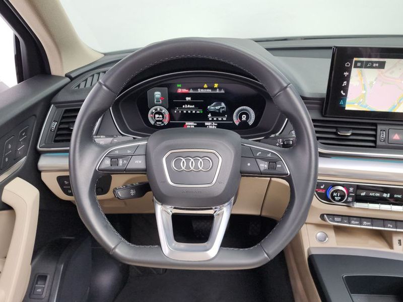 2022 Audi Q5 40 TDI Quattro photo 13