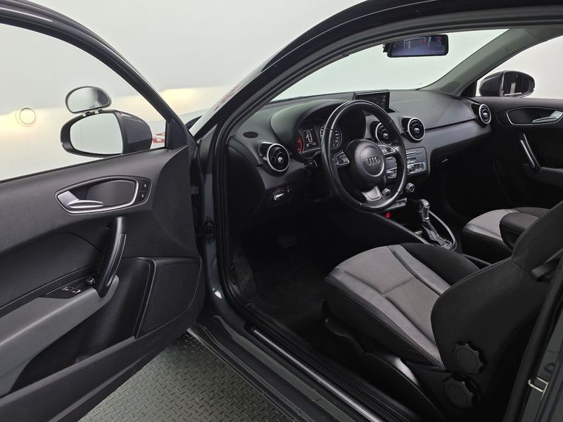 2015 Audi A1 30 TDI Sport Premium photo 11