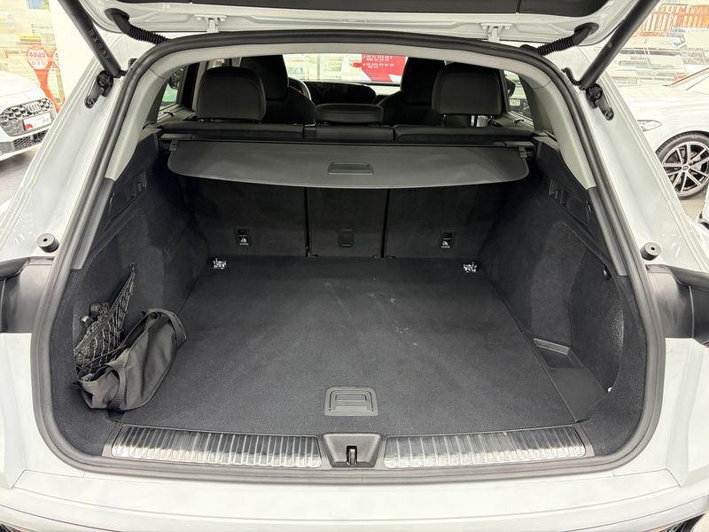 2025 Audi Q5 40 TDI Quattro S Line photo 12
