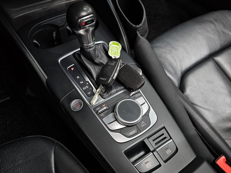 2014 Audi A3 2.0 TDI Dynamic 8V photo 9