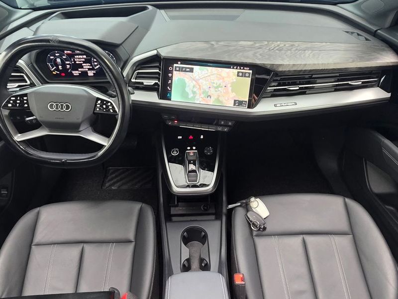 2025 Audi e-tron 45 Premium photo 7