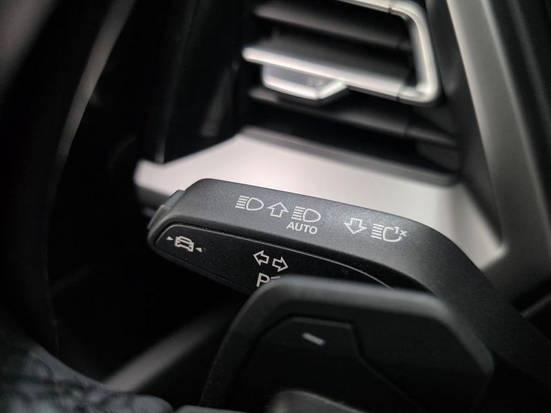 2025 Audi e-tron 45 Premium photo 28