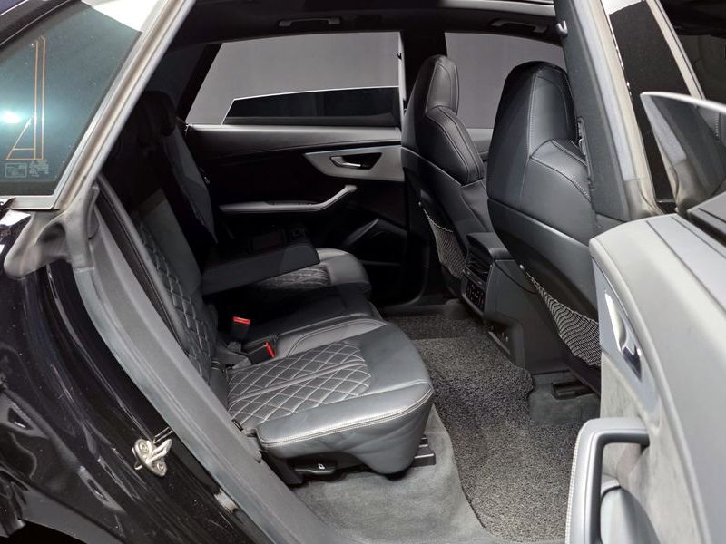 2021 Audi Q8 55 TFSI Quattro Premium photo 12