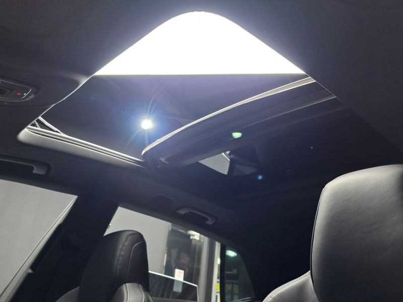 2021 Audi Q8 55 TFSI Quattro Premium photo 18