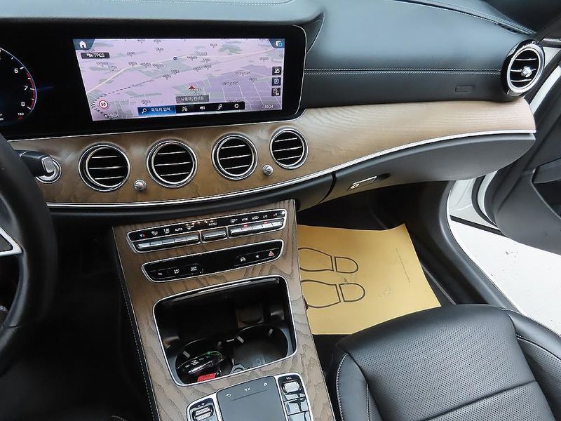 2022 Mercedes-Benz E-Class E250 Exclusive photo 12
