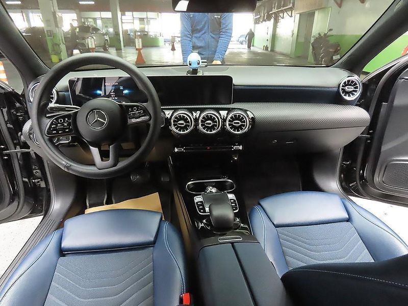 2020 Mercedes-Benz A-Class A220 Sedan photo 9