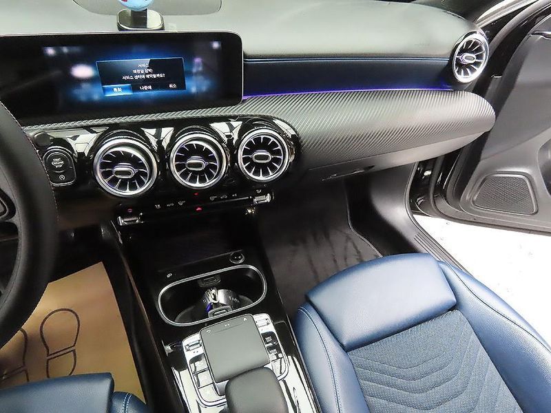2020 Mercedes-Benz A-Class A220 Sedan photo 11