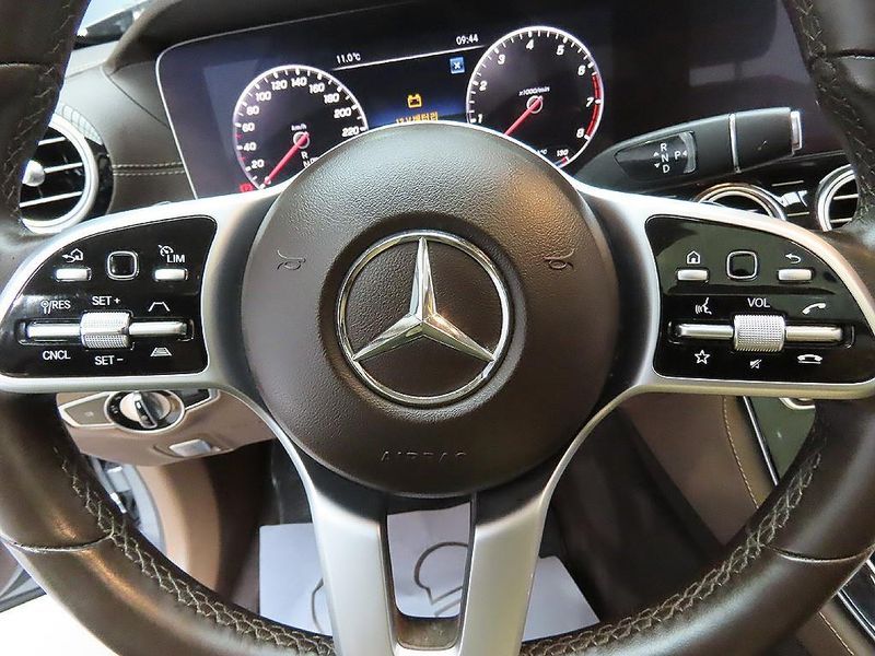 2020 Mercedes-Benz E-Class E450 4MATIC Exclusive photo 13