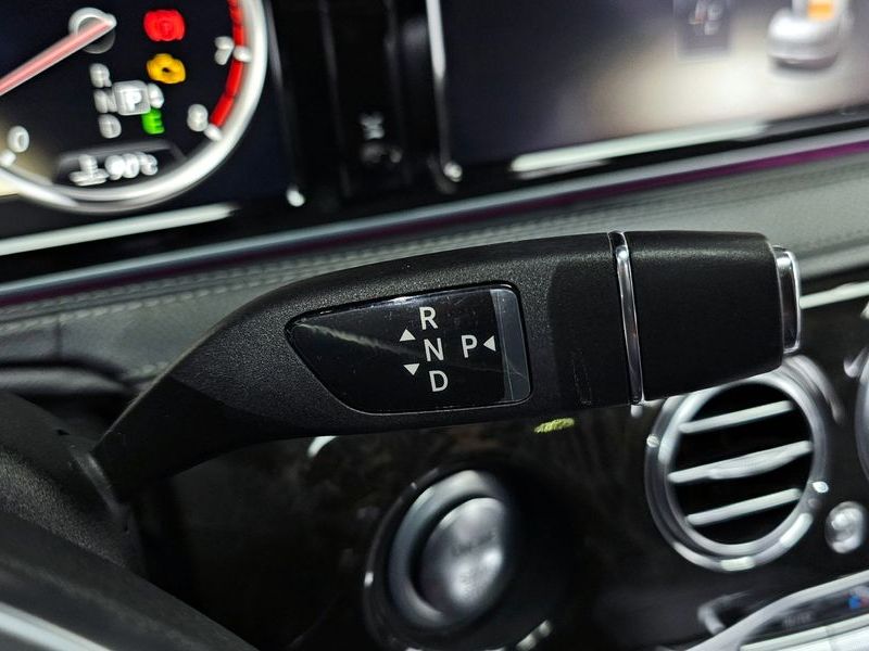 2014 Mercedes-Benz S-Class S500L photo 9