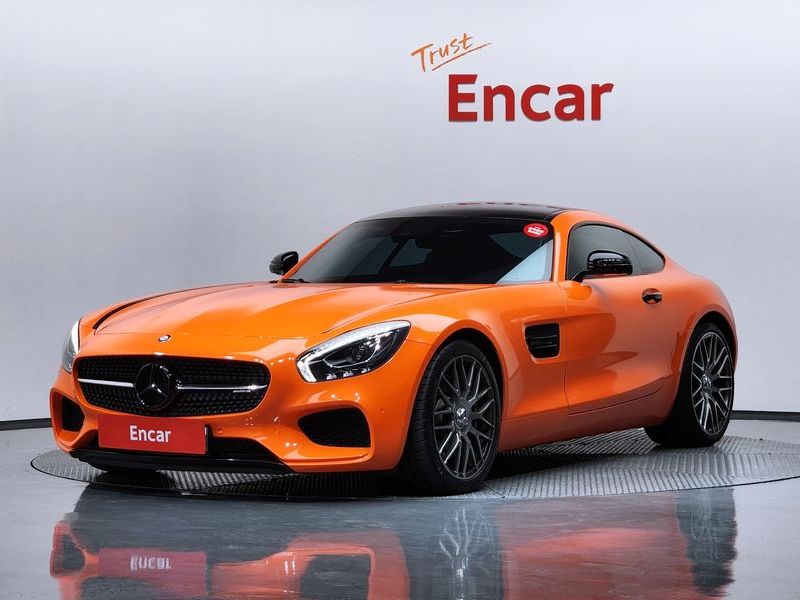 2017 Mercedes-Benz AMG GT 4.0 photo 1