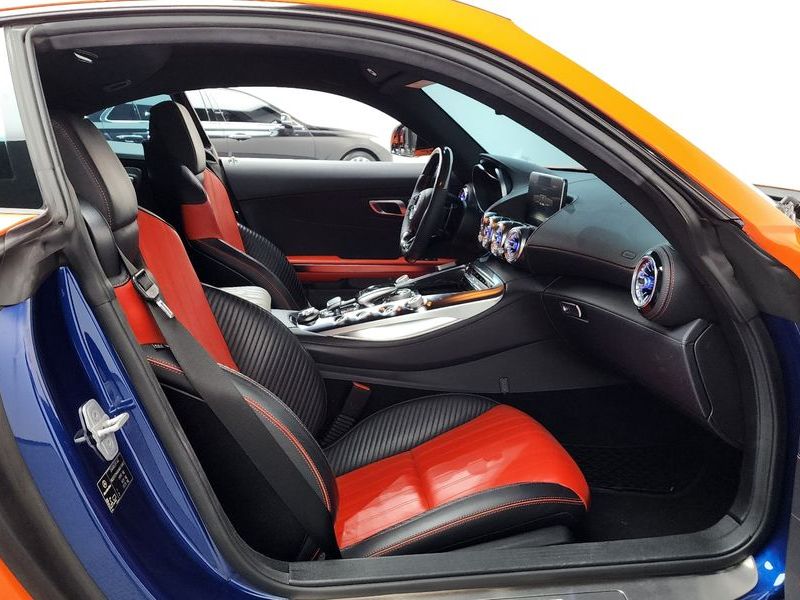 2017 Mercedes-Benz AMG GT 4.0 photo 11