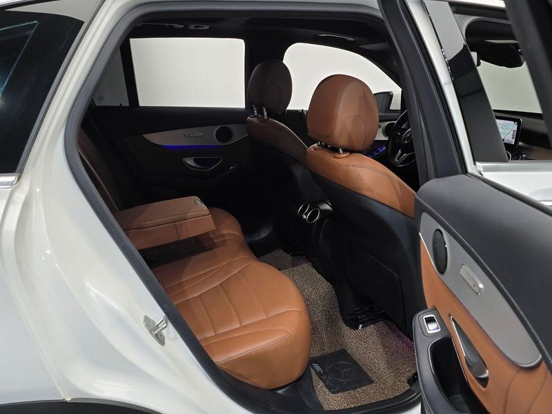 2021 Mercedes-Benz C-Class GLC220 d 4MATIC photo 12