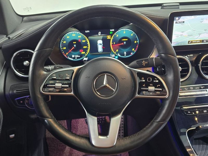 2021 Mercedes-Benz C-Class GLC220 d 4MATIC photo 13