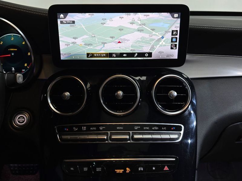 2021 Mercedes-Benz C-Class GLC220 d 4MATIC photo 14