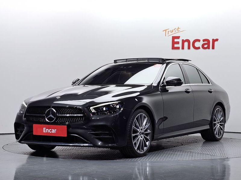 2021 Mercedes-Benz E-Class E350 4MATIC AMG Line photo 1