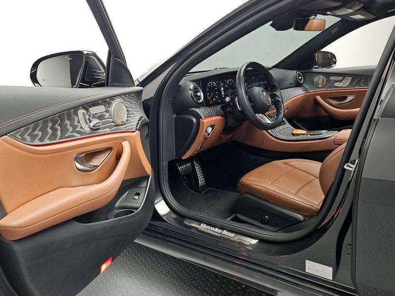 2021 Mercedes-Benz E-Class E350 4MATIC AMG Line photo 10