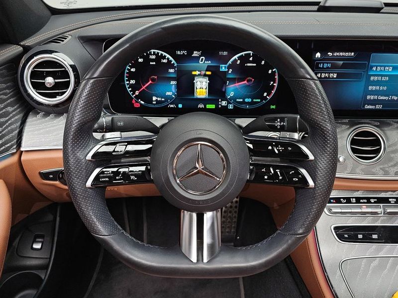 2021 Mercedes-Benz E-Class E350 4MATIC AMG Line photo 13