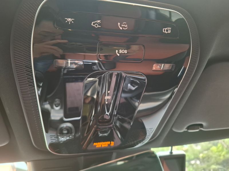 2025 Mercedes-Benz C-Class C200 AMG Line photo 11