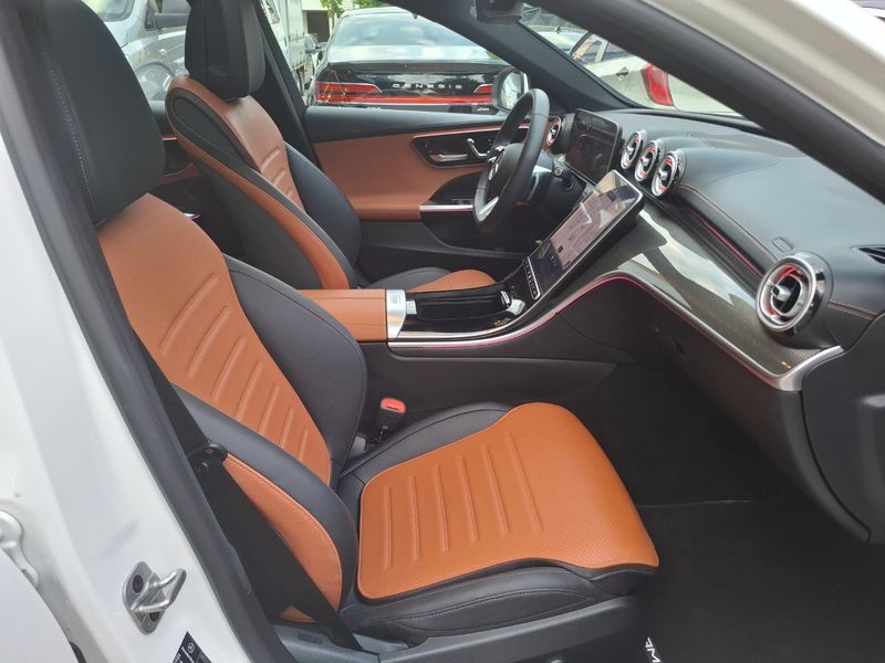 2025 Mercedes-Benz C-Class C200 AMG Line photo 16