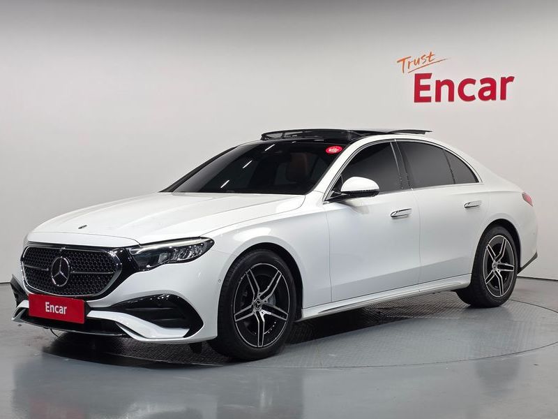 2026 Mercedes-Benz E-Class E200 AMG Line photo 1
