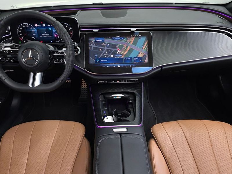 2026 Mercedes-Benz E-Class E200 AMG Line photo 7