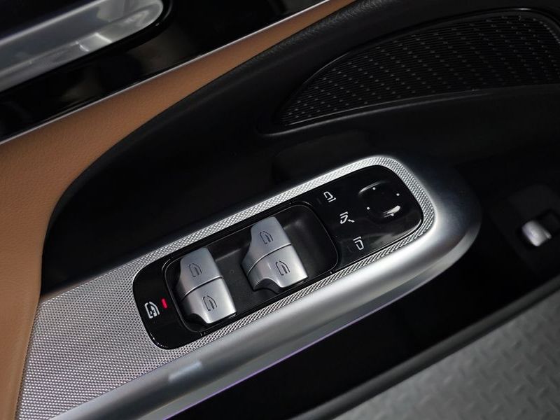 2026 Mercedes-Benz E-Class E200 AMG Line photo 27
