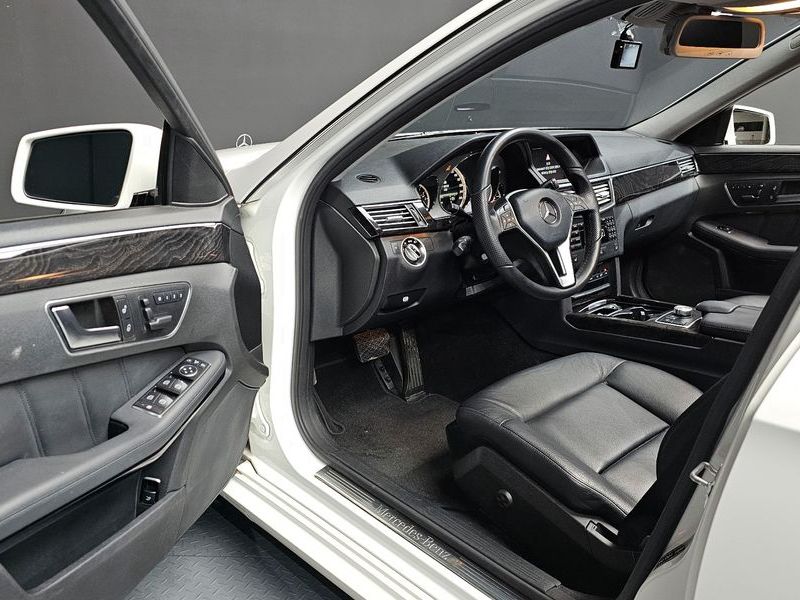 2013 Mercedes-Benz E-Class E300 Avangard photo 11
