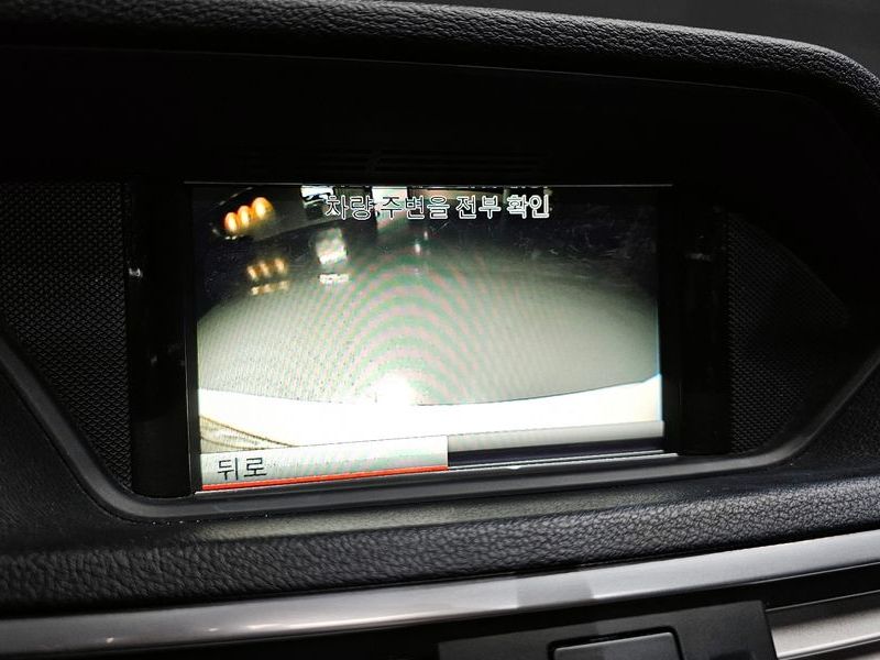 2013 Mercedes-Benz E-Class E300 Avangard photo 15