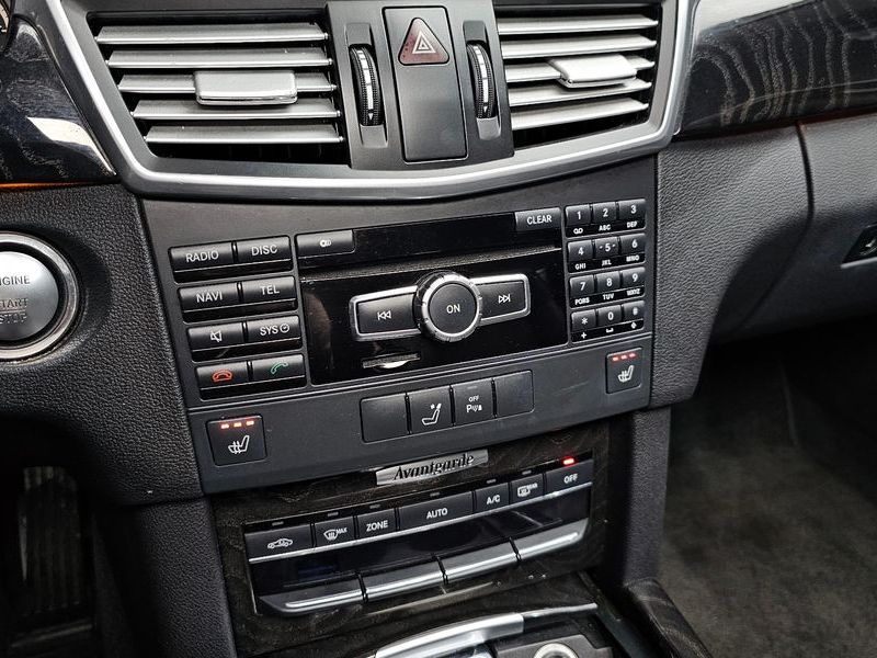 2013 Mercedes-Benz E-Class E300 Avangard photo 17