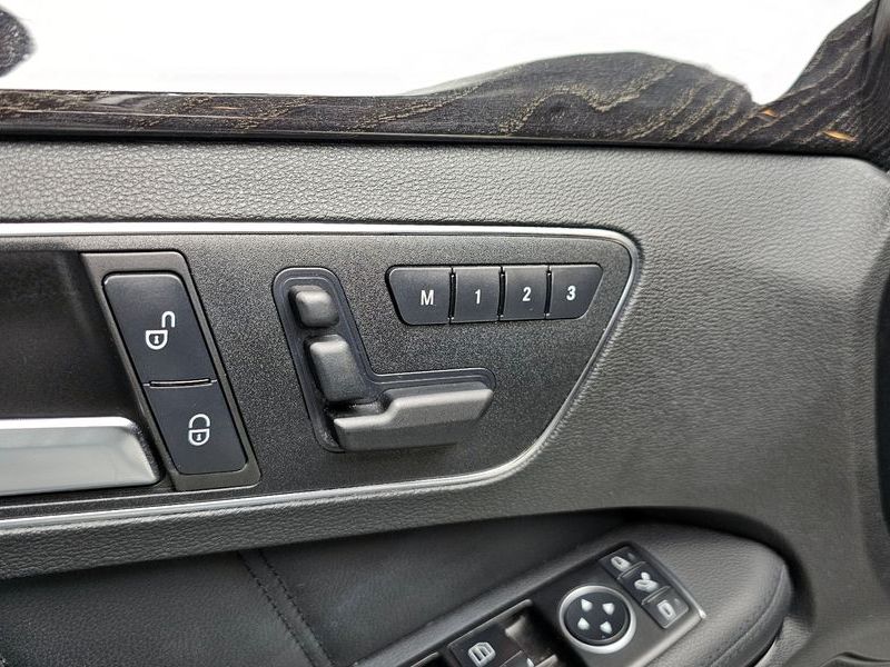 2013 Mercedes-Benz E-Class E300 Avangard photo 19