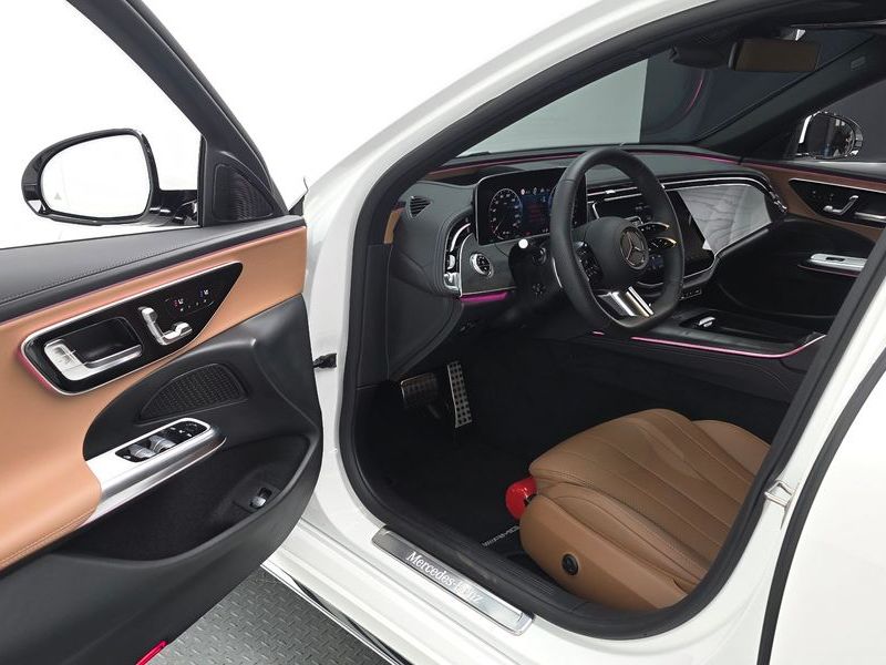 2026 Mercedes-Benz E-Class E200 AMG Line photo 10