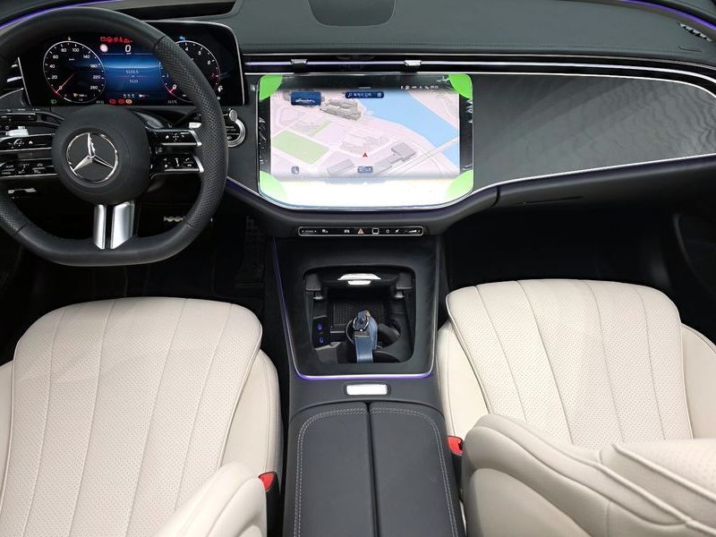 2026 Mercedes-Benz E-Class E200 AMG Line photo 7