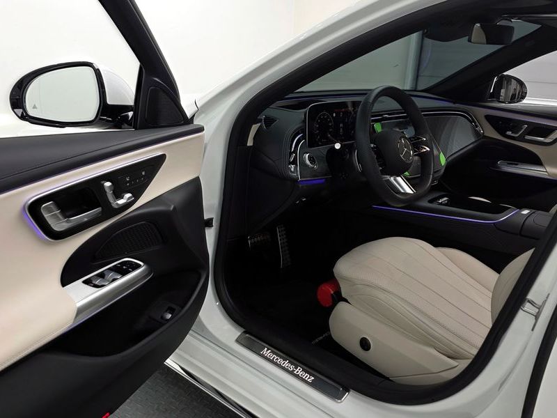 2026 Mercedes-Benz E-Class E200 AMG Line photo 10
