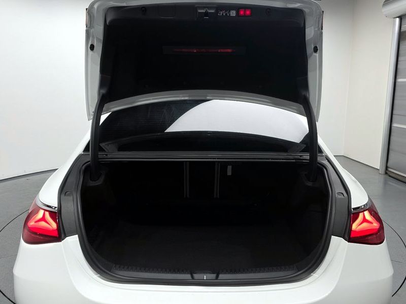 2026 Mercedes-Benz E-Class E200 AMG Line photo 20
